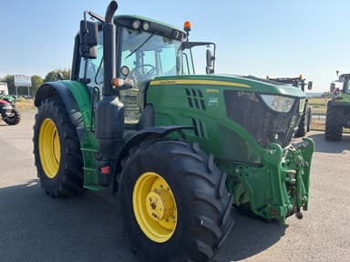 Tracteur JOHN DEERE 6135M - photo 2