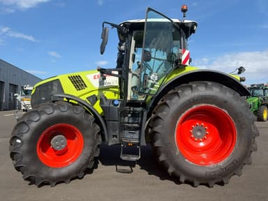 Tracteur CLAAS Axion 850 - photo 3