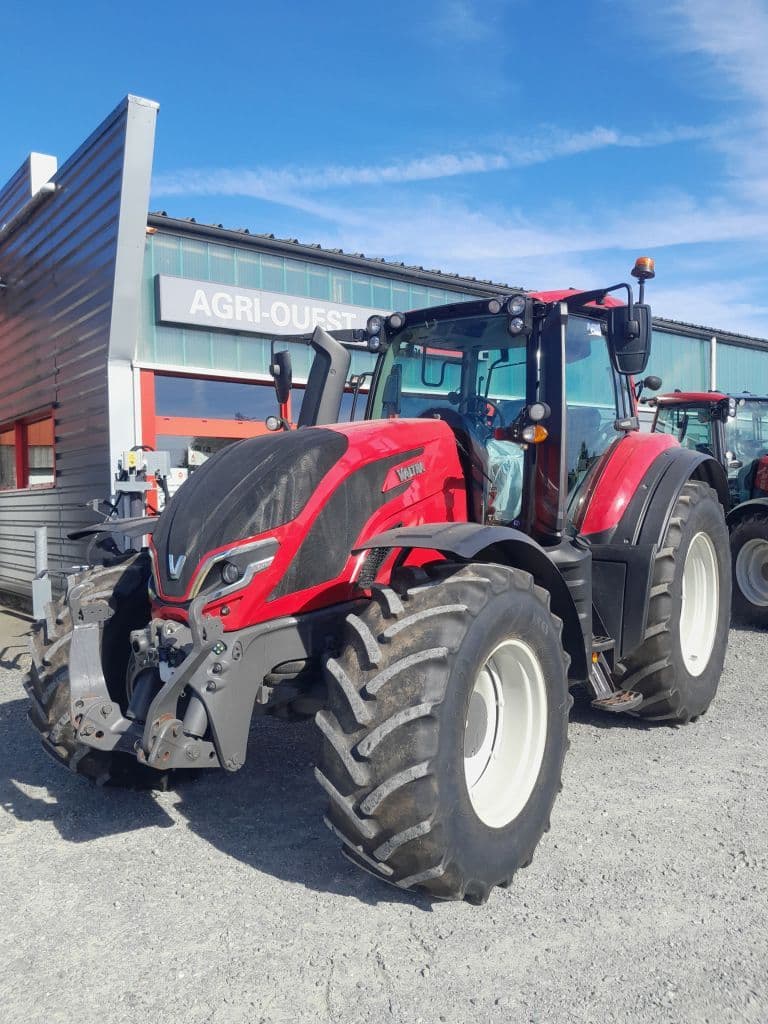 Tracteur VALTRA T175eH - photo principale
