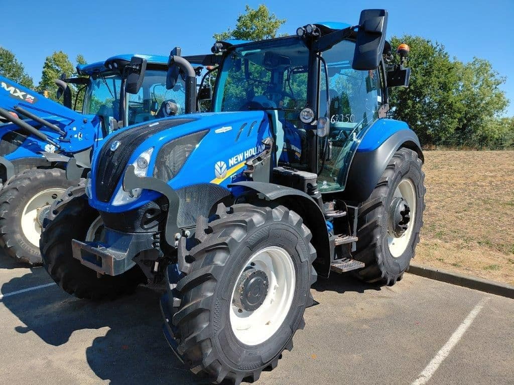 Tracteur chargeur NEW HOLLAND T5.110 - photo principale