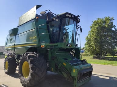 Moissonneuse JOHN DEERE S690 - photo 3
