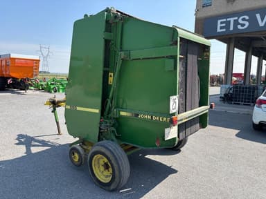 Presse balles rondes JOHN DEERE 550 - photo 4