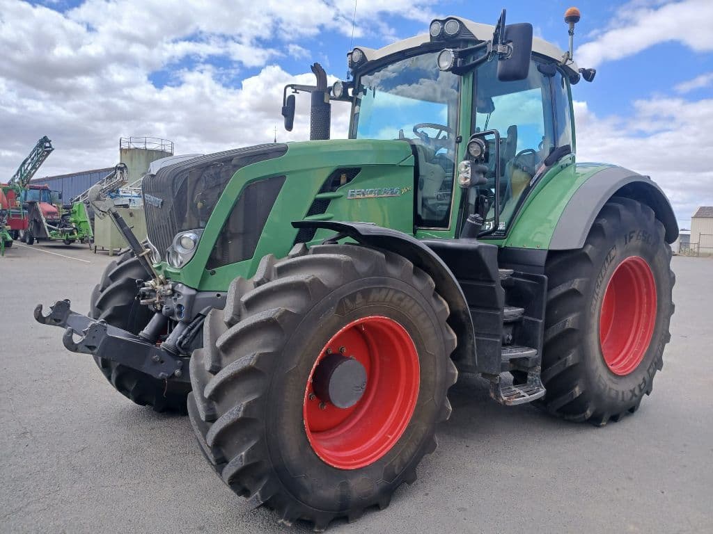Tracteur FENDT 826 VARIO - photo principale