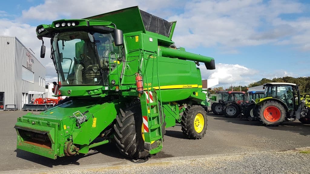 Moissonneuse JOHN DEERE T660 HM 4RM - photo principale