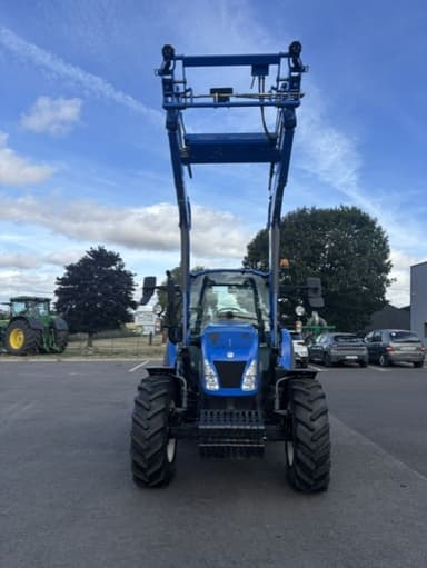 Tracteur chargeur NEW HOLLAND T5.100 - photo 4