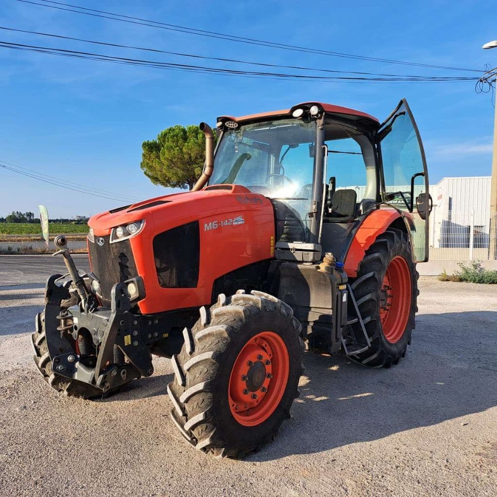 Tracteur KUBOTA M6-142 - photo principale