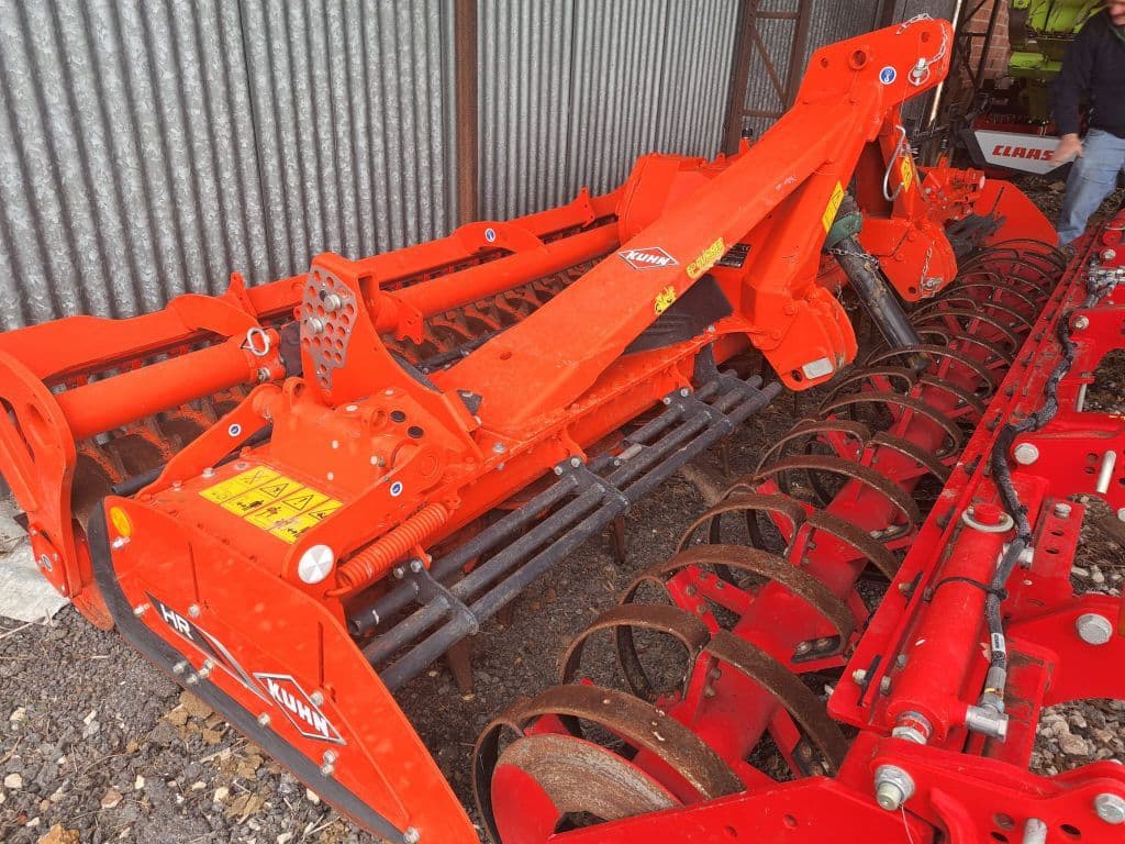 695e9db988d87befb412856e