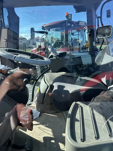 Tracteur CASE IH MAXXUM 125 EP MULTICONTROLLER - photo 4