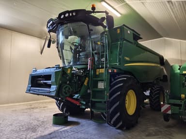 Moissonneuse JOHN DEERE T 550 I - photo 4