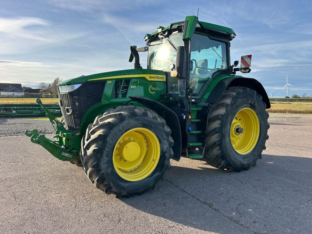 Tracteur JOHN DEERE 7R330 - photo principale