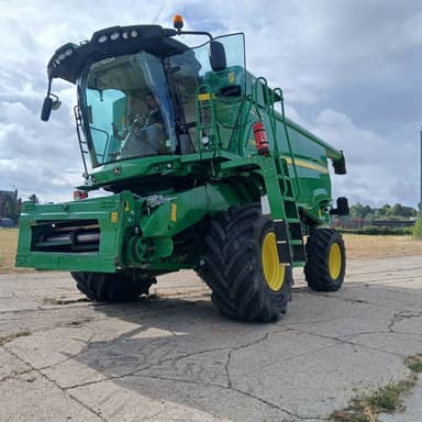 Moissonneuse JOHN DEERE T550 HM - photo 2
