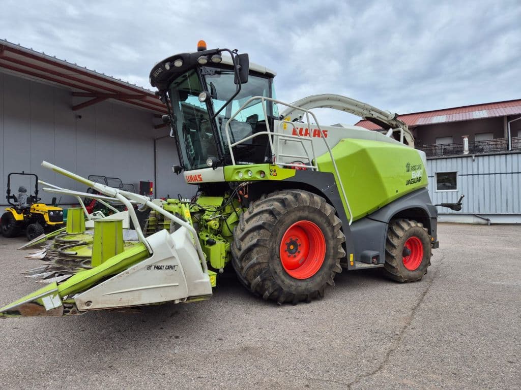 Ensileuse CLAAS JAGUAR 840 - photo principale