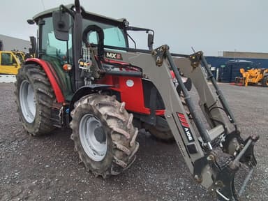 Tracteur chargeur MASSEY FERGUSON 4709 - photo 2