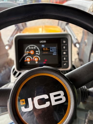 Tracteur JCB FASTRAC 4220 - photo 5