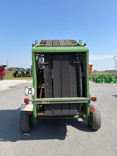 Presse balles rondes JOHN DEERE 550 - photo 5