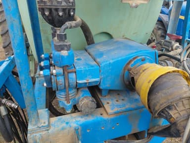 Pulverisateur BERTHOUD ALBA LEADER 2500 L. / 24 M. DPE - photo 5