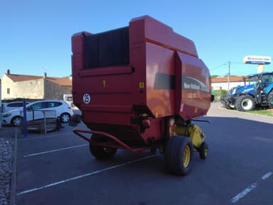 Presse balles rondes NEW HOLLAND BR 750 - photo 3