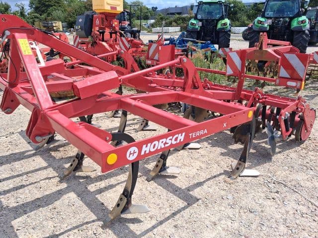 Dechaumeur HORSCH TERRANO 3FX - photo principale
