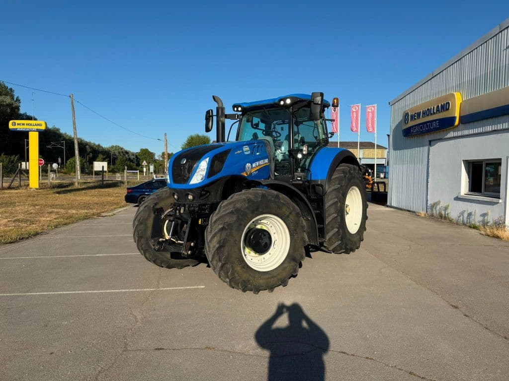Tracteur NEW HOLLAND T7.275 HD - photo principale