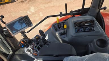 Tracteur chargeur KUBOTA M7-152 - photo 5
