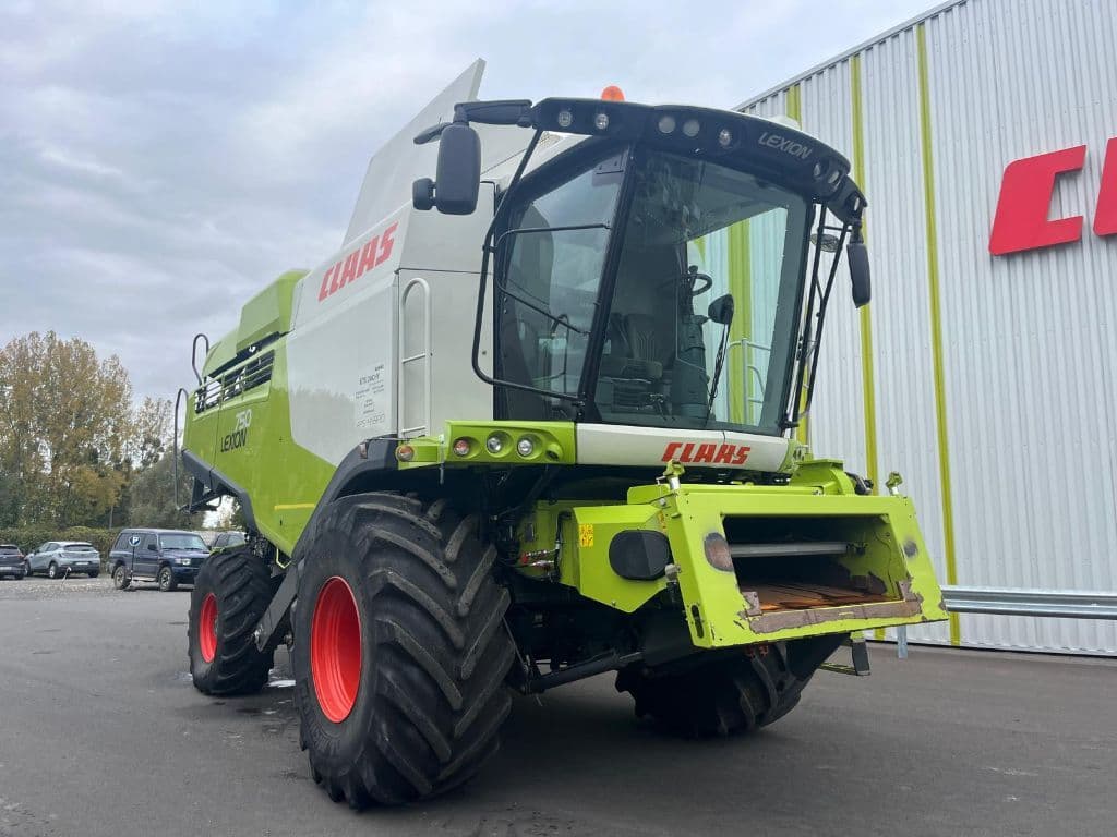 Moissonneuse CLAAS LEXION 750 - photo principale