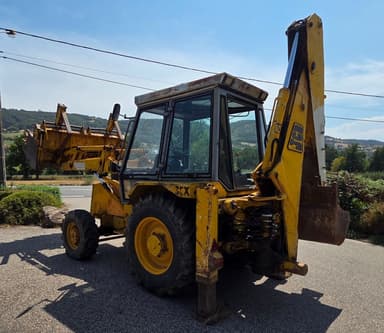 Divers JCB 3CX - photo 3