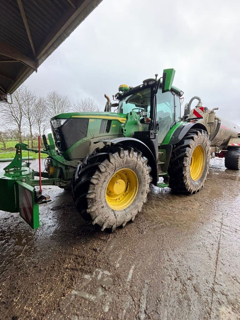 Tracteur JOHN DEERE 6R195 - photo principale