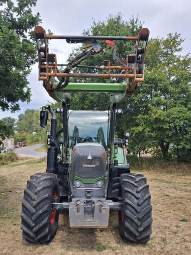 Tracteur chargeur FENDT 311 VARIO 4.4L - photo 2