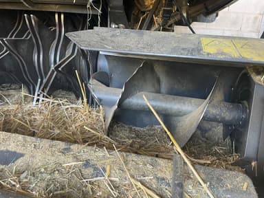 Presse balles rondes CLAAS 465 RC  - photo 3