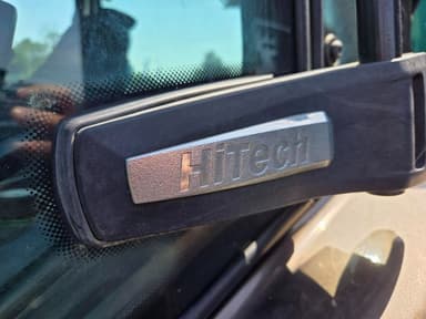 Tracteur VALTRA N135 H - photo 4