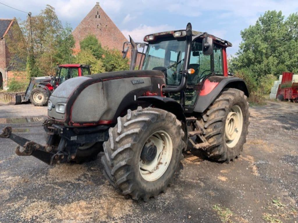 Tracteur VALTRA T160 - photo principale