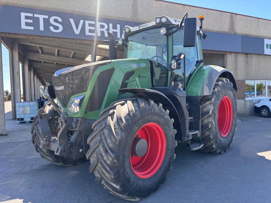 Tracteur FENDT 826 S4 PROFI + - photo principale