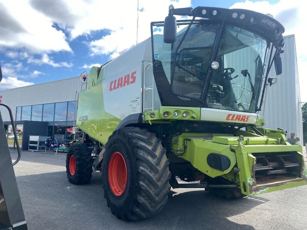 Moissonneuse CLAAS LEXION 650 4RM - photo principale