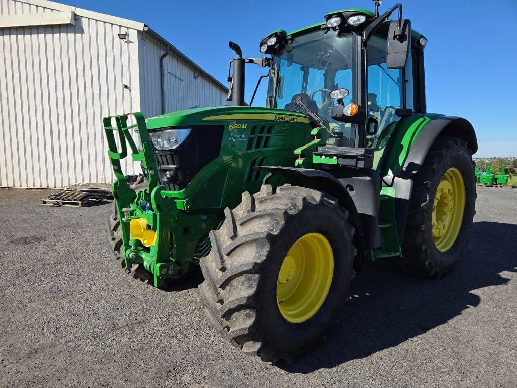Tracteur chargeur JOHN DEERE 6130M - photo principale
