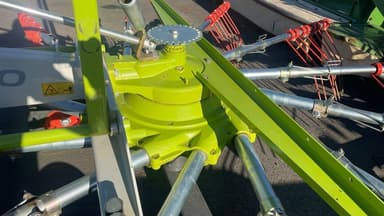 Andaineur CLAAS LINER 420 - photo 3