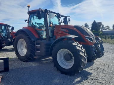Tracteur VALTRA T175eH - photo 2