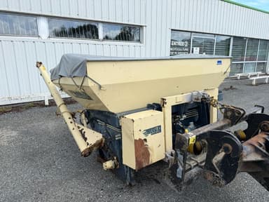 Epandeur engrais CALVET R2000 - photo 2