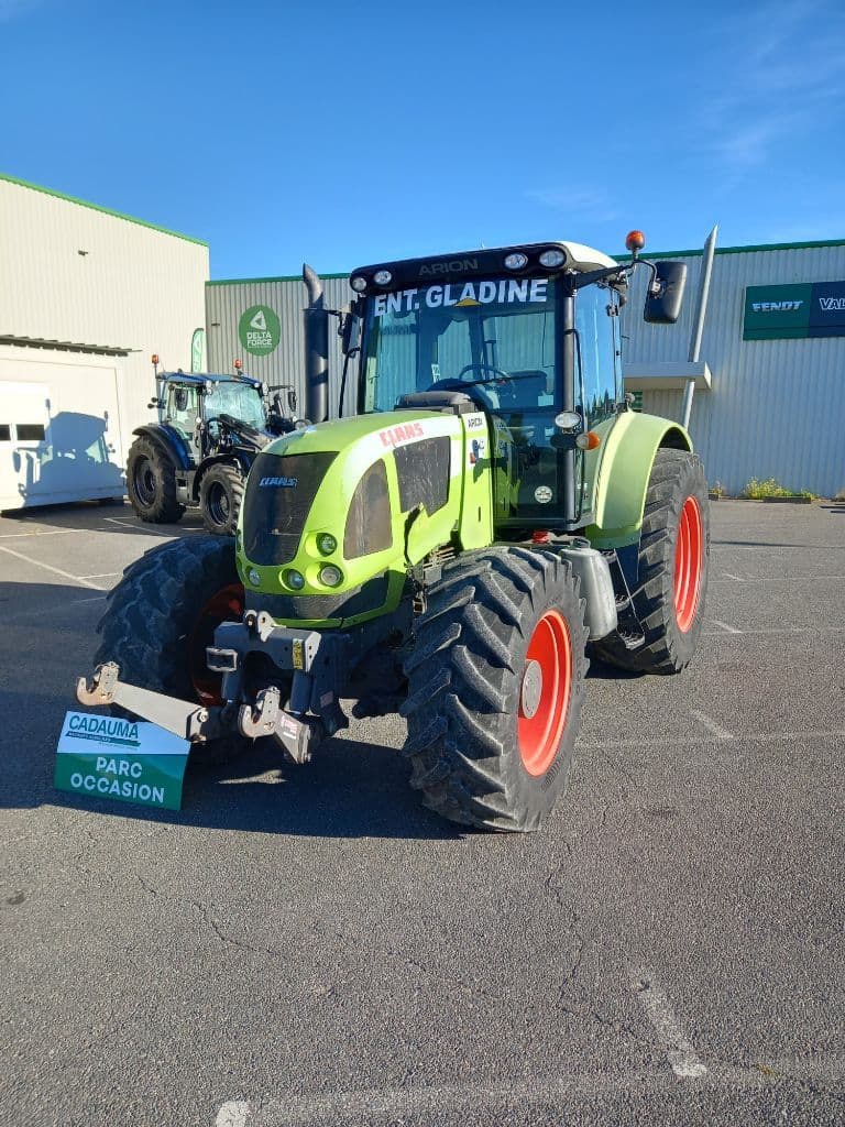 Tracteur CLAAS ARION 640 - photo principale