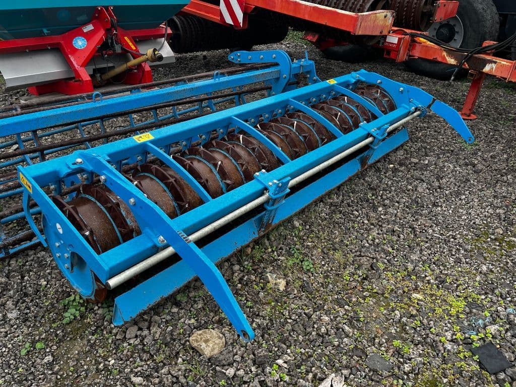 Dechaumeur LEMKEN zirkon 12 rouleau sillonneur - photo principale