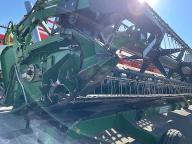 Moissonneuse JOHN DEERE T560i - photo 2