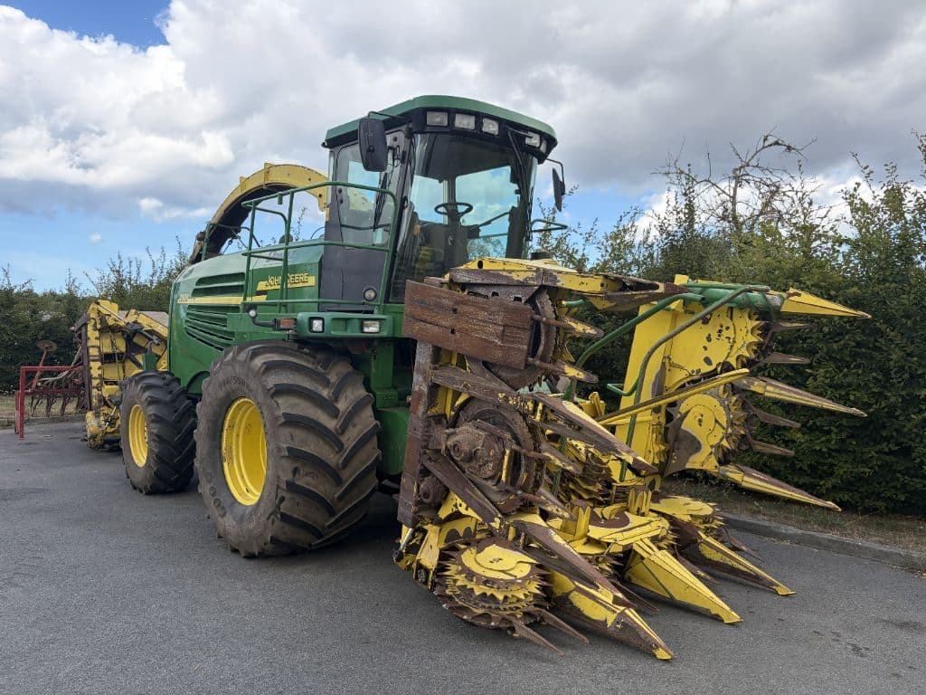Ensileuse JOHN DEERE 7500 - photo principale