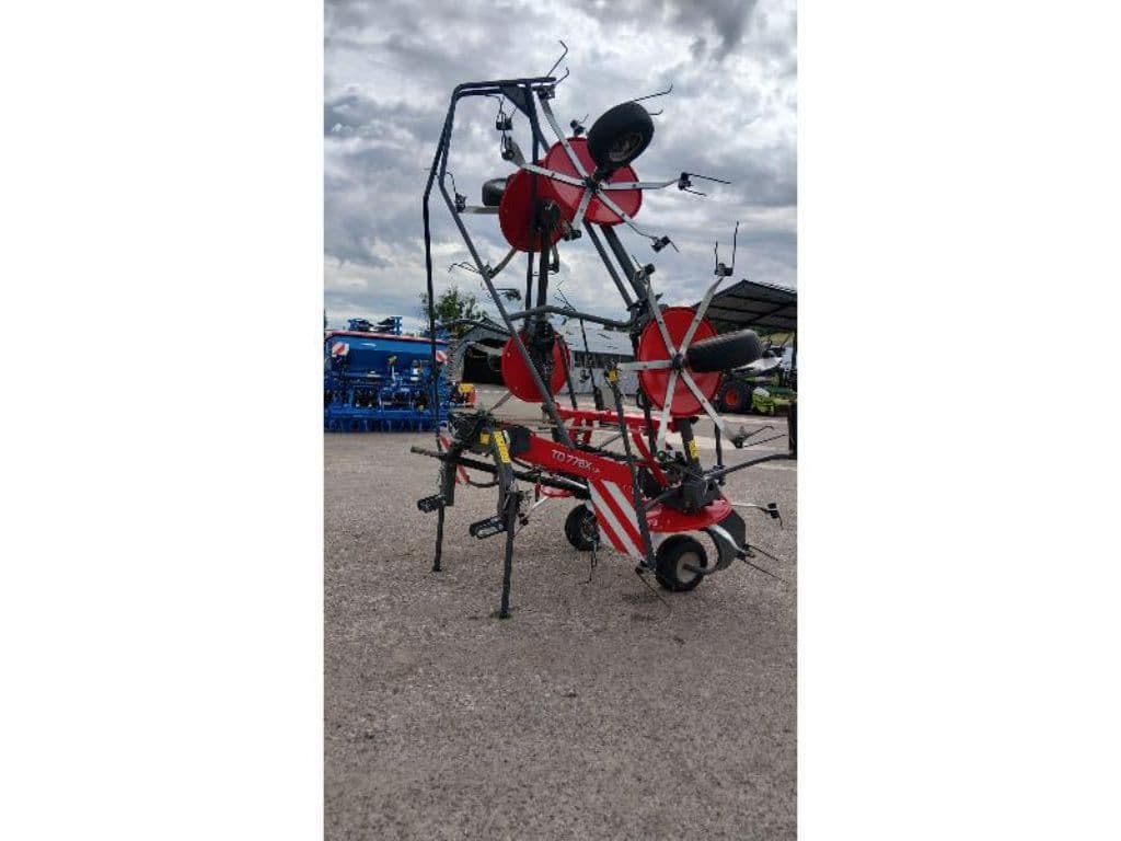 Faneuse MASSEY FERGUSON td 776x dn - photo principale