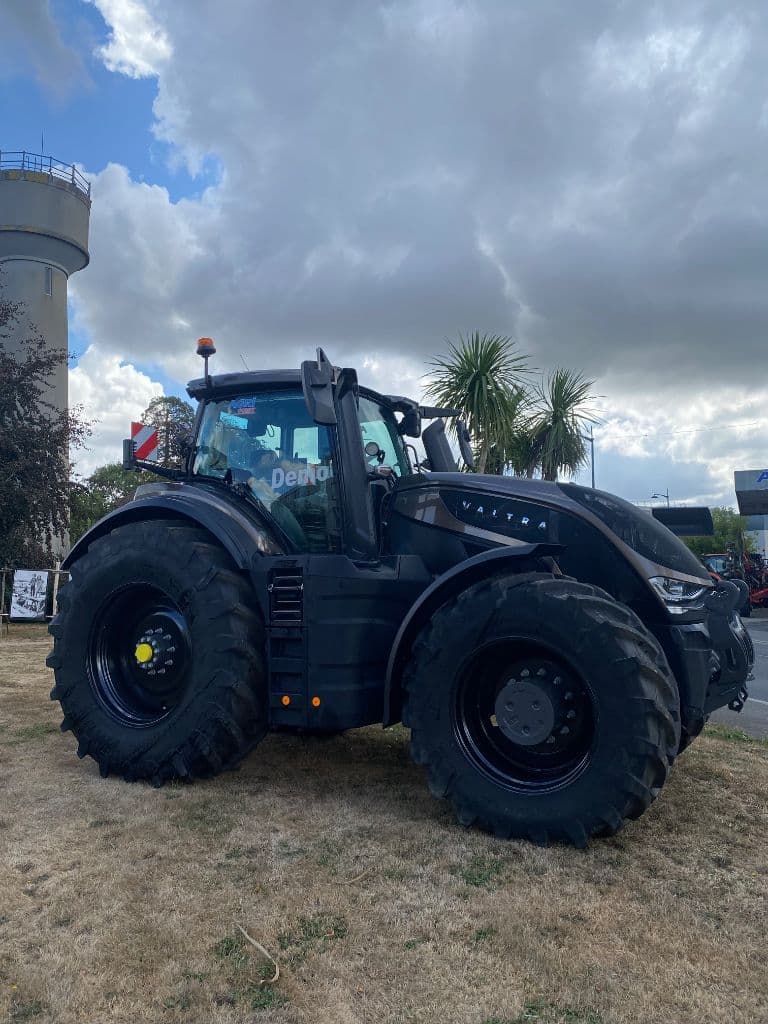 Tracteur VALTRA S376 - photo principale