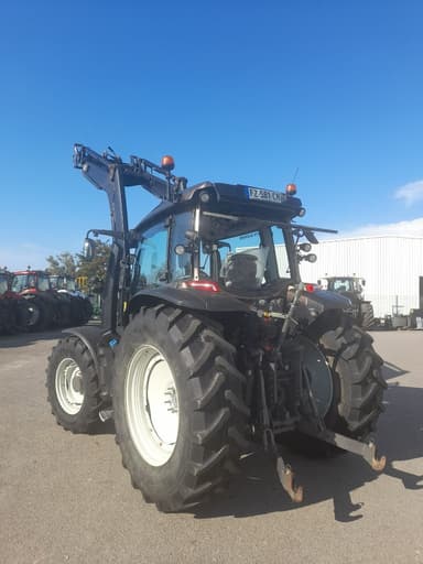 Tracteur chargeur VALTRA G135h - photo 3