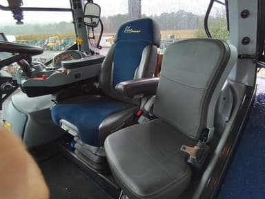 Tracteur NEW HOLLAND T7-210 auto command blue power - photo 4