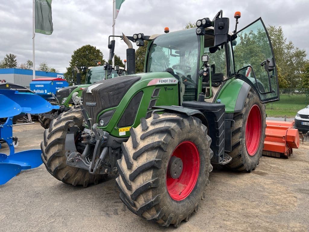 Tracteur FENDT 718 VARIO POWER + - photo principale