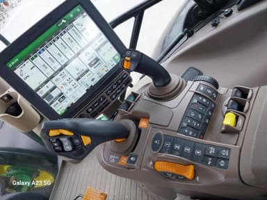 Tracteur JOHN DEERE 6R215 - photo 5