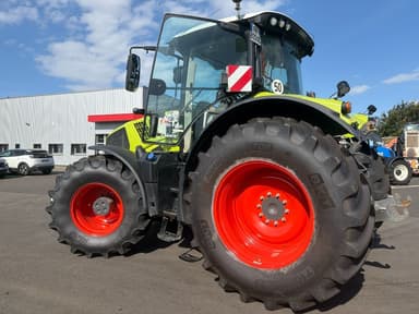 Tracteur CLAAS Axion 850 - photo 4