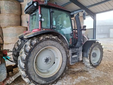 Tracteur VALTRA G135 - photo 3