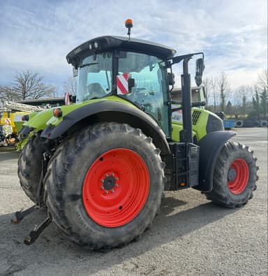 Tracteur CLAAS AXION 830 - photo 4